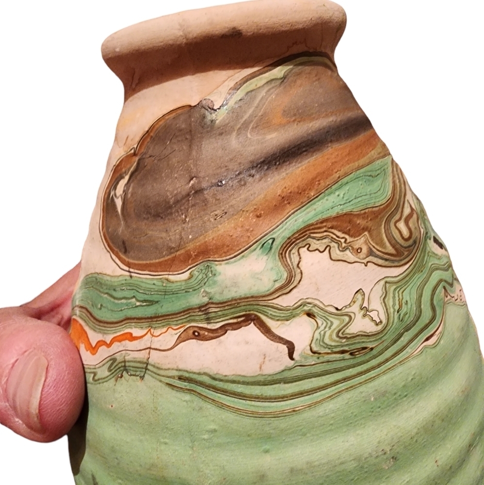 Nemadji Indian Clay Pottery Beehive Vase Shape Green Orange Gray Swirl Pattern - Picture 12 of 15